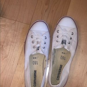 White converse shoes